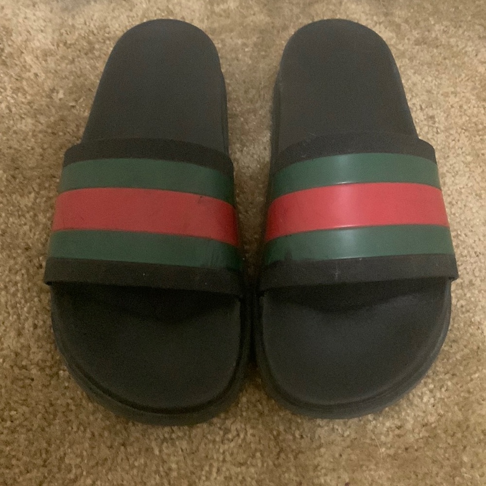 Used Gucci slides size 10 OPEN TO OFFERS